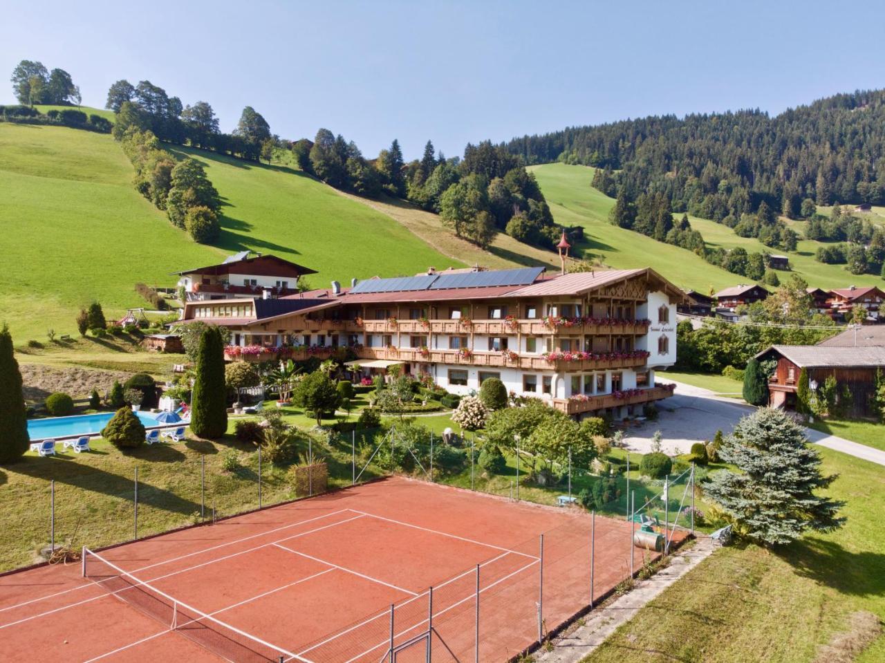 Hotel Lenzenhof Oberau Exterior photo